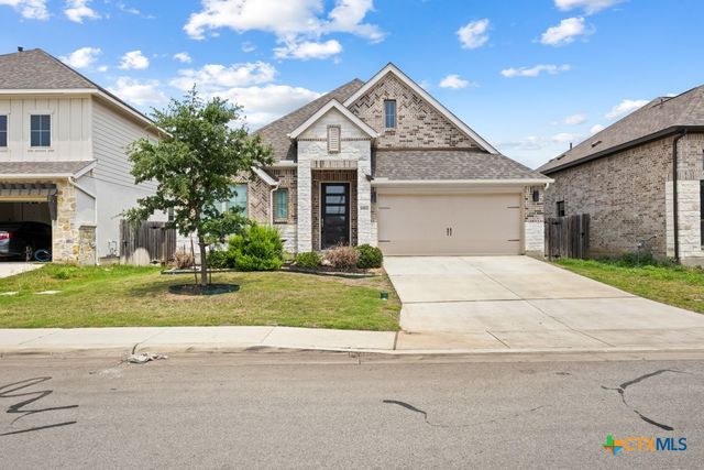1952 Highland, Seguin, TX 78155