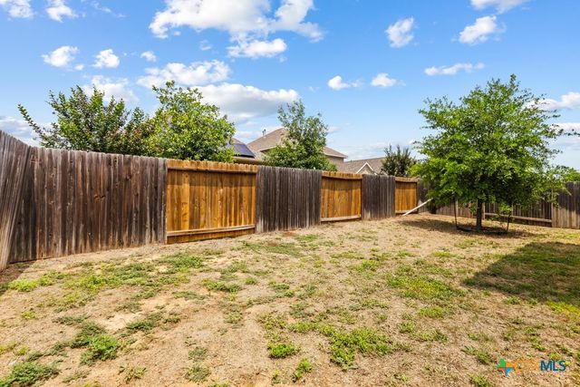 1952 Highland, Seguin, TX 78155