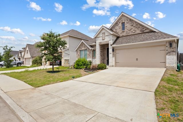 1952 Highland, Seguin, TX 78155