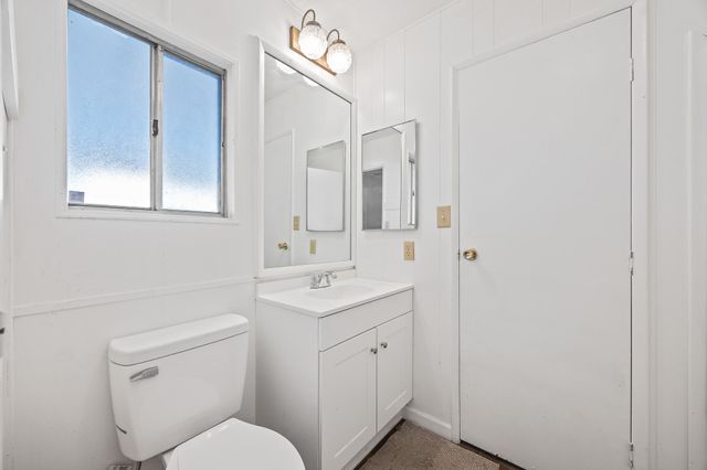 5505 W Tulare Spc 73 Avenue, Visalia, CA 93277