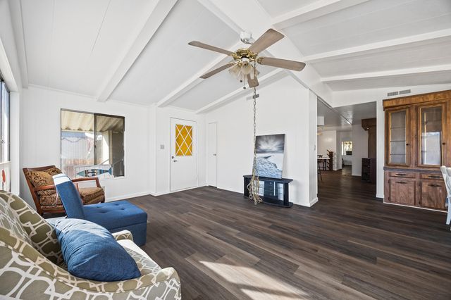 5505 W Tulare Spc 73 Avenue, Visalia, CA 93277