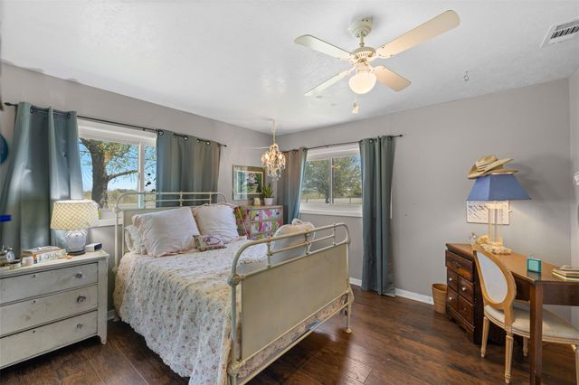 8646 Fm 155, La Grange, TX 78945
