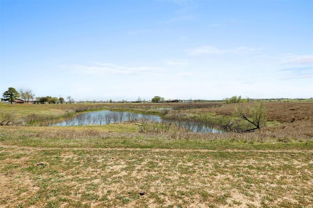 8646 Fm 155, La Grange, TX 78945