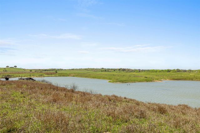 8646 Fm 155, La Grange, TX 78945