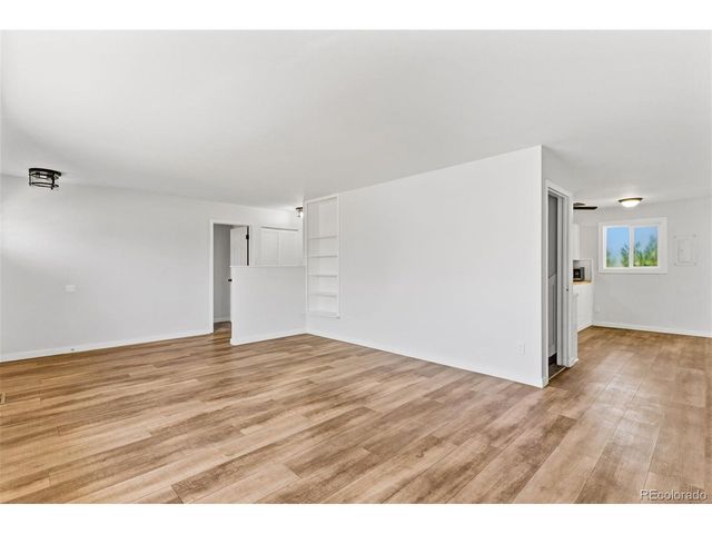 1539 Server Dr, Colorado Springs, CO 80910