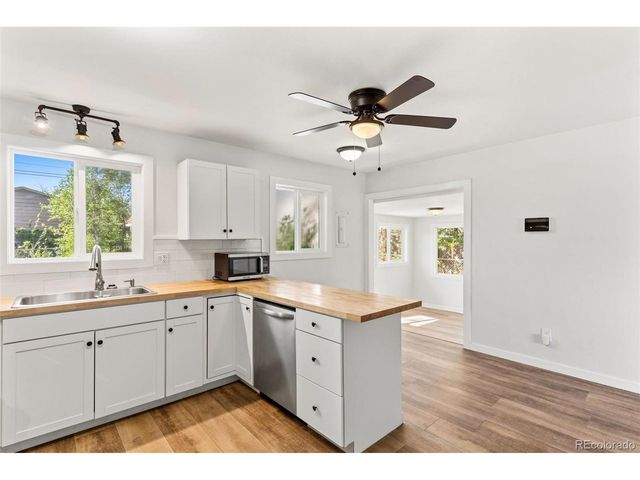 1539 Server Dr, Colorado Springs, CO 80910