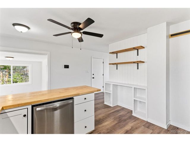 1539 Server Dr, Colorado Springs, CO 80910