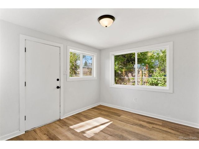 1539 Server Dr, Colorado Springs, CO 80910