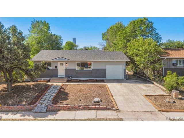 1539 Server Dr, Colorado Springs, CO 80910