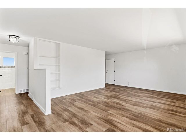 1539 Server Dr, Colorado Springs, CO 80910