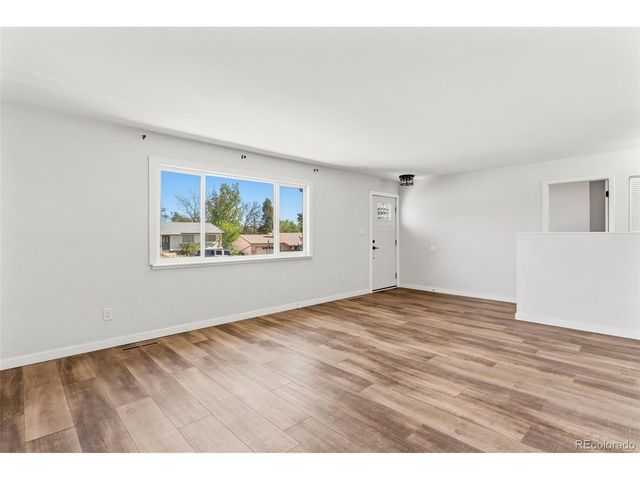 1539 Server Dr, Colorado Springs, CO 80910
