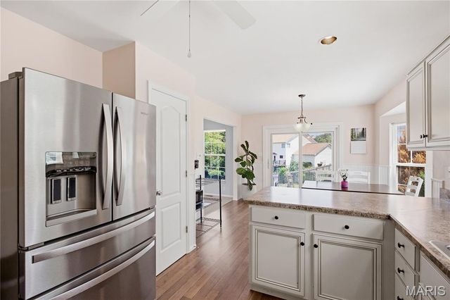 831 Glencorse Drive, St Peters, MO 63304