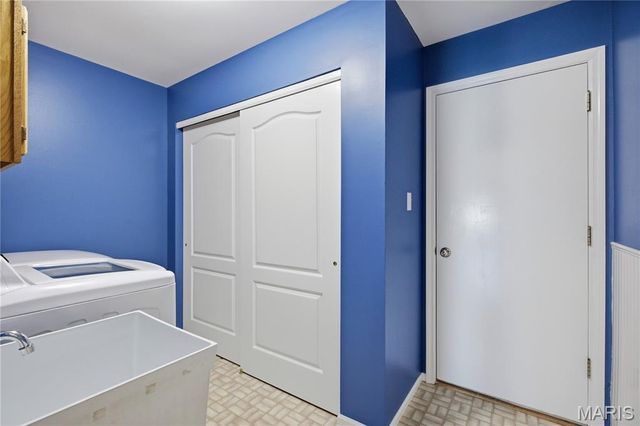 831 Glencorse Drive, St Peters, MO 63304