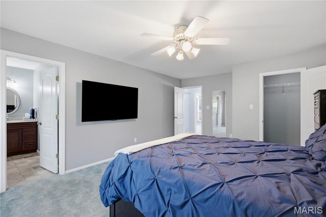 831 Glencorse Drive, St Peters, MO 63304