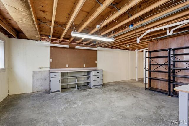831 Glencorse Drive, St Peters, MO 63304