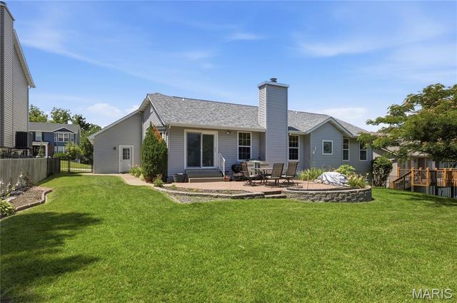831 Glencorse Drive, St Peters, MO 63304