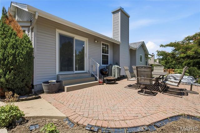 831 Glencorse Drive, St Peters, MO 63304