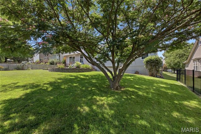 831 Glencorse Drive, St Peters, MO 63304