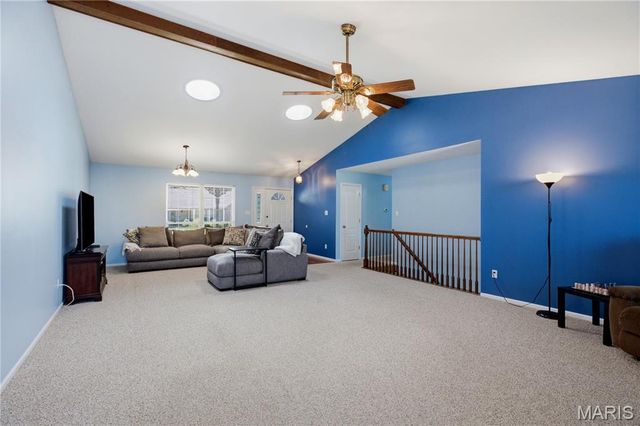831 Glencorse Drive, St Peters, MO 63304