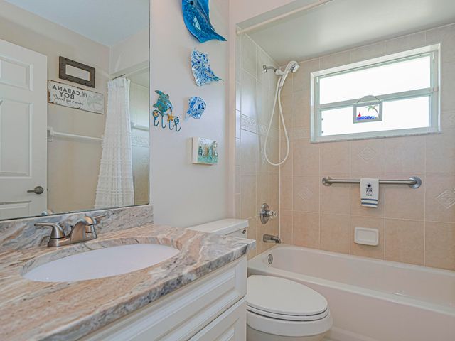 735 23rd Avenue, Vero Beach, FL 32962