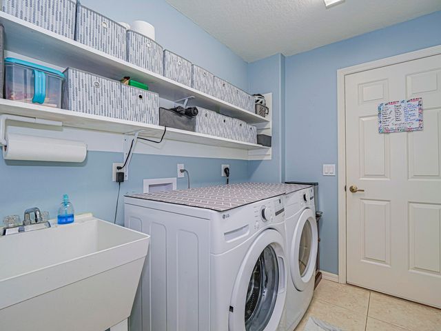 735 23rd Avenue, Vero Beach, FL 32962