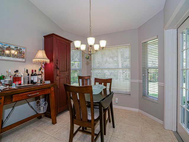 735 23rd Avenue, Vero Beach, FL 32962