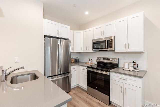 111 Romar Court, West Babylon, NY 11704