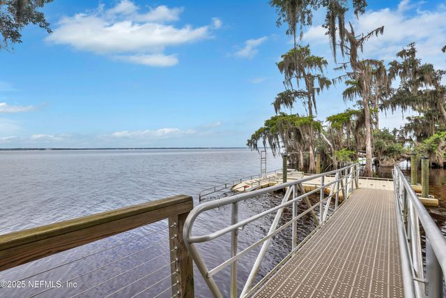231 FOOTBRIDGE Road, St. Johns, FL 32259