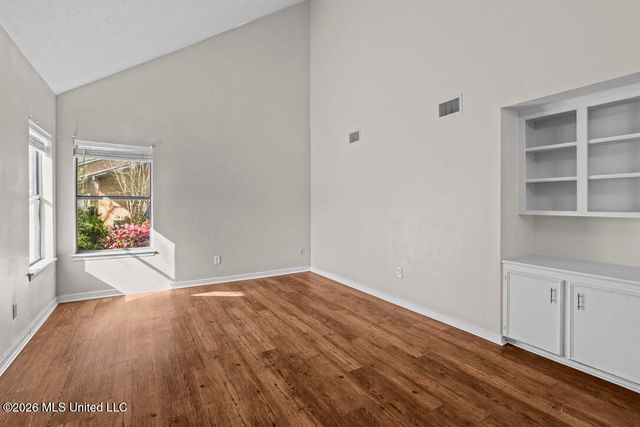 5 Dove Way Circle, Clinton, MS 39056