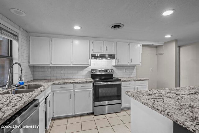 5 Dove Way Circle, Clinton, MS 39056