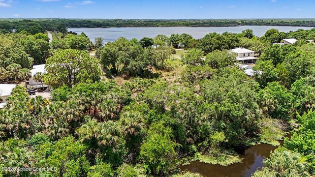 5560 Cangro Street, Cocoa, FL 32926