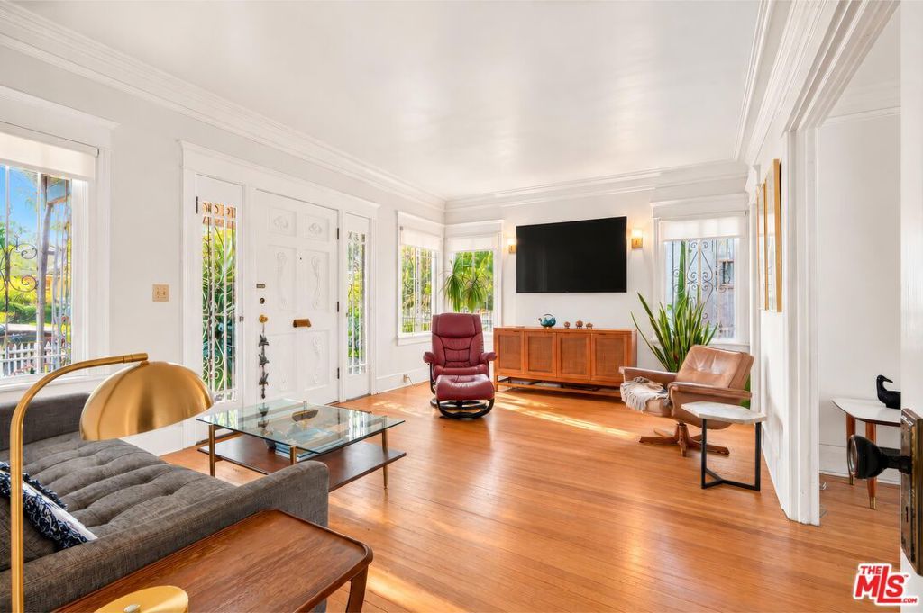 2753 S Rimpau Boulevard, Los Angeles, CA 90016 — photo 5