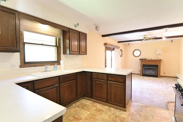 1109 Ontario Drive, Janesville, WI 53545