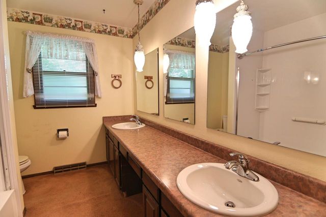 1109 Ontario Drive, Janesville, WI 53545