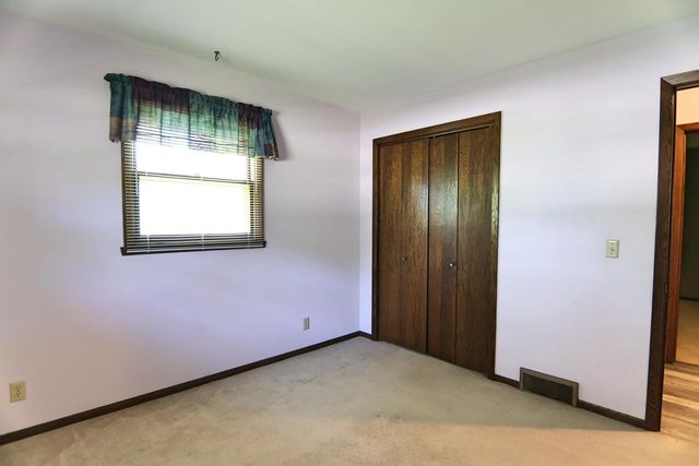 1109 Ontario Drive, Janesville, WI 53545