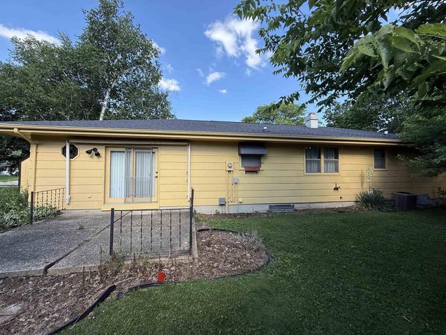 1109 Ontario Drive, Janesville, WI 53545