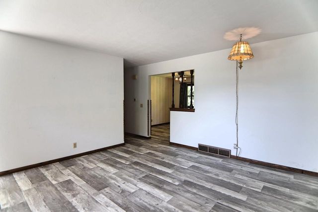 1109 Ontario Drive, Janesville, WI 53545