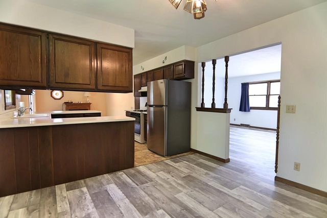 1109 Ontario Drive, Janesville, WI 53545