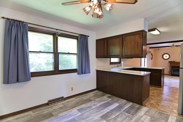 1109 Ontario Drive, Janesville, WI 53545