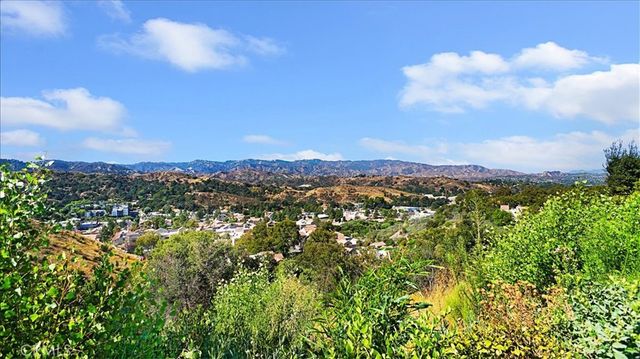 24439 Leonard Tree 102, Newhall, CA 91321