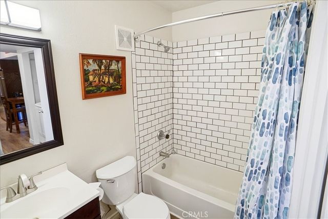 24439 Leonard Tree 102, Newhall, CA 91321