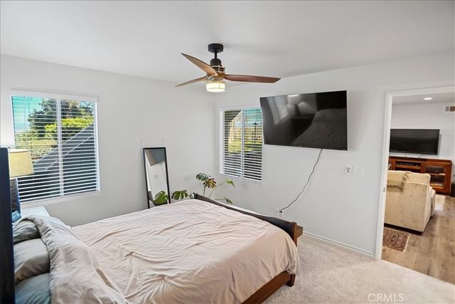 24439 Leonard Tree 102, Newhall, CA 91321