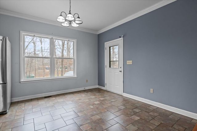 1077 Claylick Rd, White Bluff, TN 37187