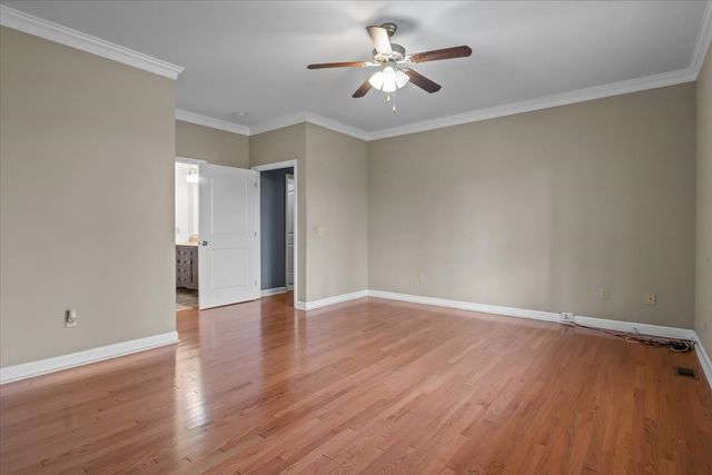 1077 Claylick Rd, White Bluff, TN 37187