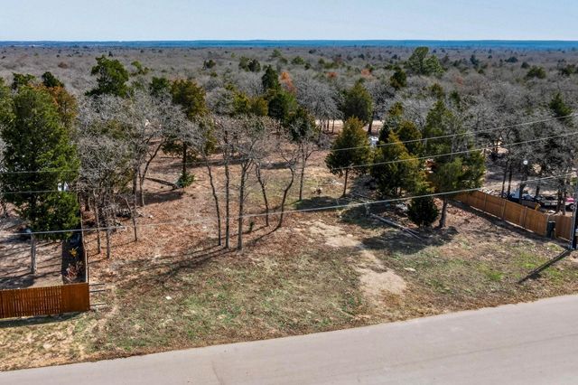 147 SE Jasmine HTS SE, Elgin, TX 78621