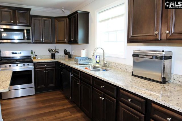307 Harvester Loop, Hopkins, SC 29061