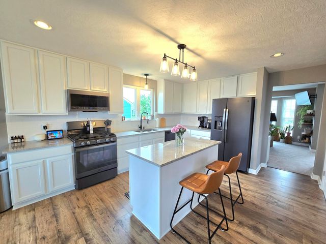 10060 New California Drive, Plain City, OH 43064