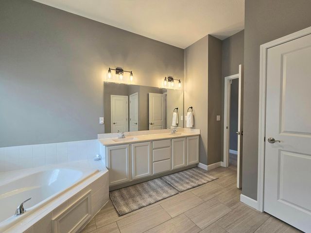 10060 New California Drive, Plain City, OH 43064