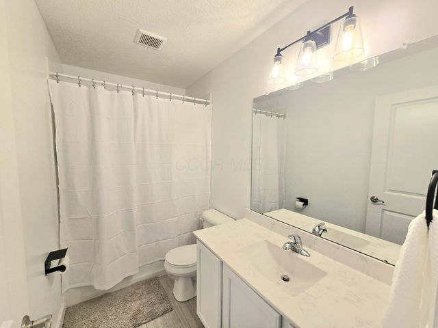 10060 New California Drive, Plain City, OH 43064