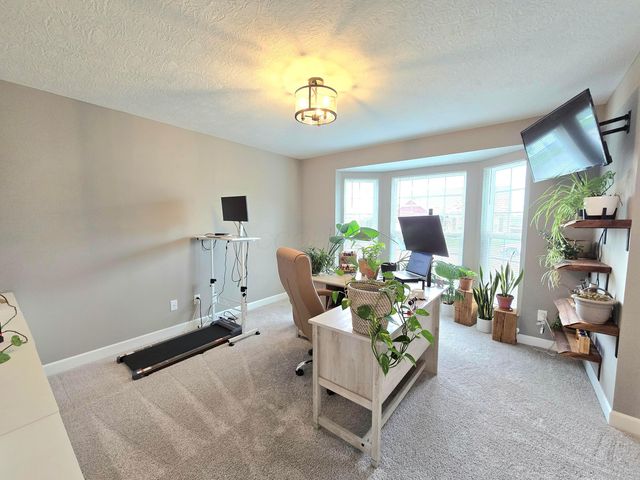 10060 New California Drive, Plain City, OH 43064